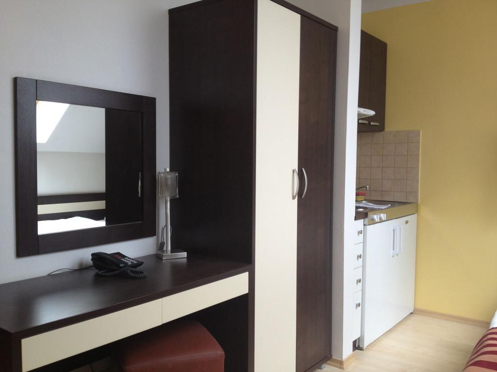 Apartman Nellinka Besenova Exterior photo