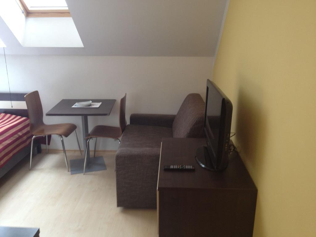 Apartman Nellinka Besenova Exterior photo